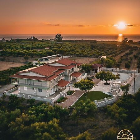 קיפריסיה Terra Helios Suites & Studios מראה חיצוני תמונה