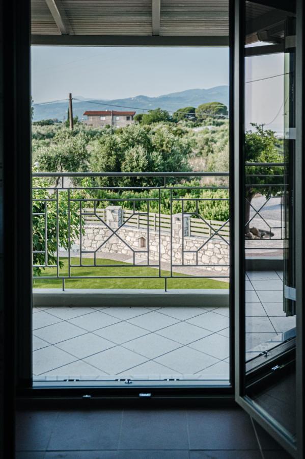 קיפריסיה Terra Helios Suites & Studios מראה חיצוני תמונה