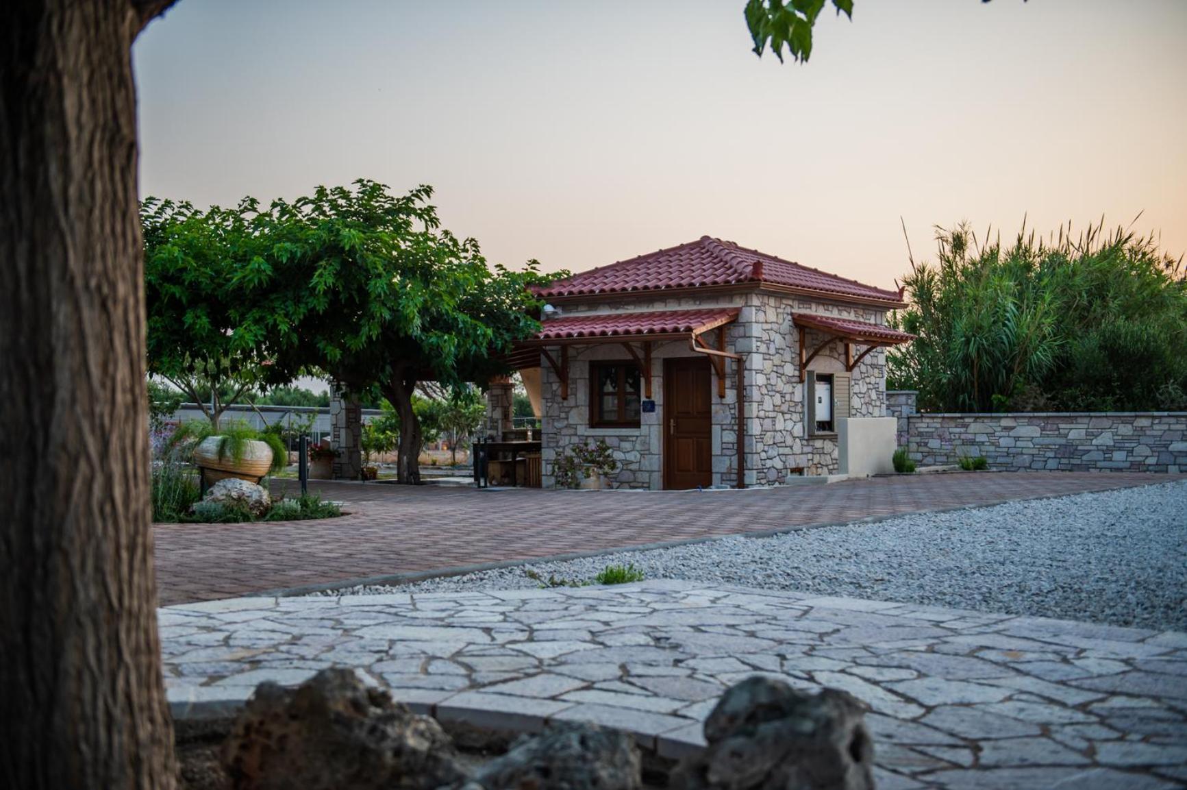 קיפריסיה Terra Helios Suites & Studios מראה חיצוני תמונה